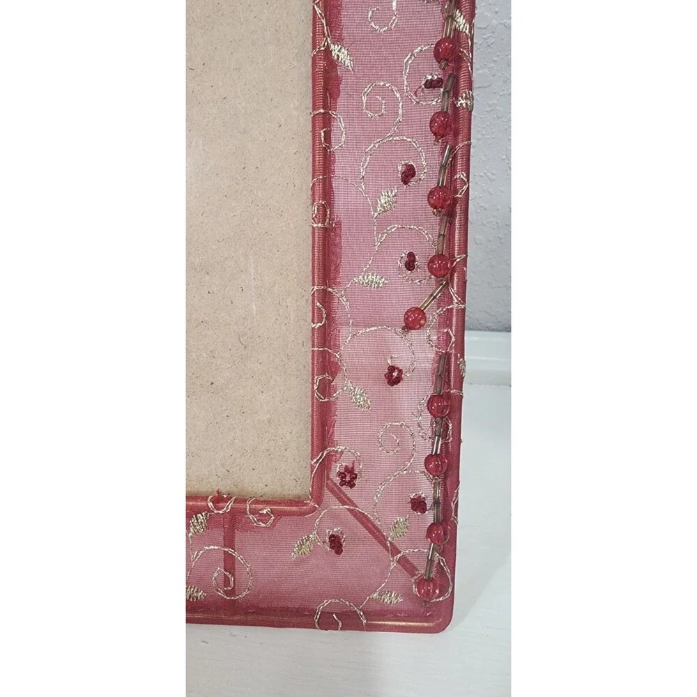 Holds 4x6 Picture Frame Red Mesh Fabric Gold Wire Beaded Accents Boho